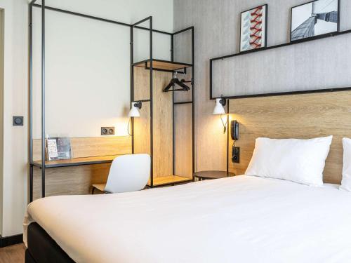 En eller flere senge i et værelse på ibis Paris Boulogne Billancourt