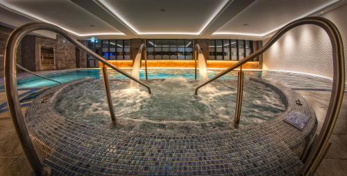 Басейн в The Quay Hotel and Spa або поблизу