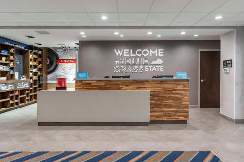 Lobby o reception area sa Hampton Inn Nicholasville Brannon Crossing, Ky