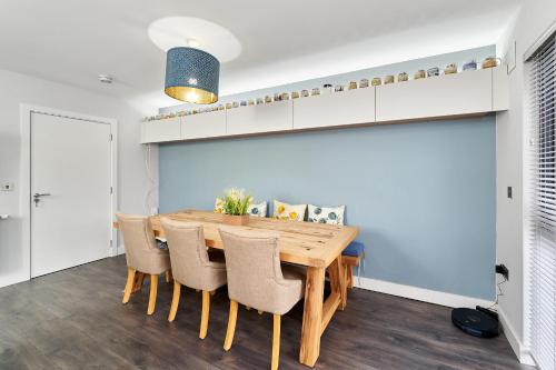 Gambar di galeri bagi Modern Clonsilla Townhouse Sleeps 6 di Dublin