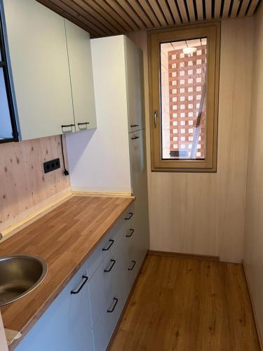 ครัวหรือมุมครัวของ Tiny House Brunn am Gebirge