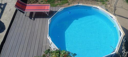 The swimming pool at or close to Casa La Românaș