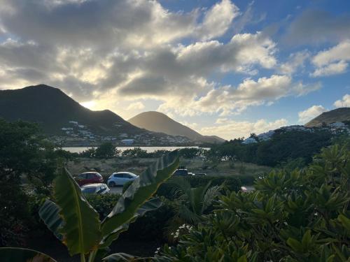 Sunset View & Ocean Breeze