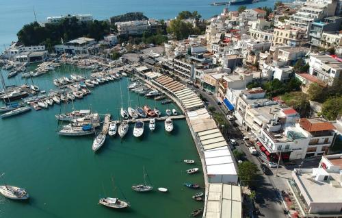 Afbeelding uit fotogalerij van Άνετο σπίτι Μικρολίμανο στον Πειραιά in Piraeus