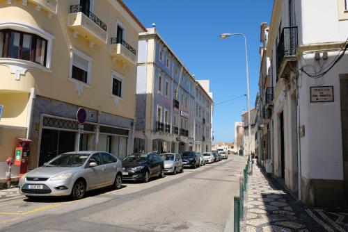 El barrio en el que está el hostal o un barrio cercano