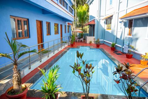 The swimming pool at or close to Franria Villa Guest House