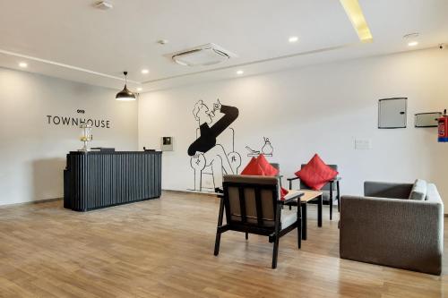 Khu vực ghế ngồi tại Townhouse Perfect Stay Near Kauvery Hospital