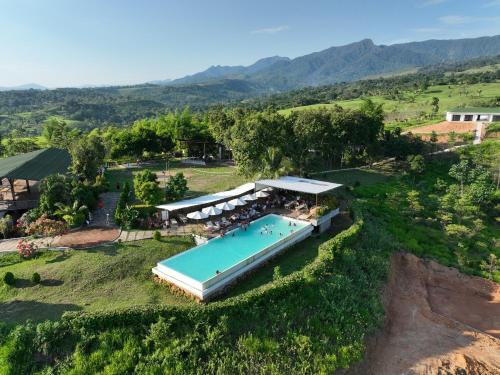 Habitaciones con vistas al infinito junto a Fundo Onírica