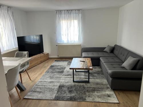 Un televizor și/sau centru de divertisment la Willstätt Apartment 85m2