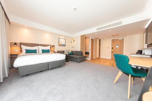 Легло или легла в стая в Holiday Inn Blackpool, an IHG Hotel