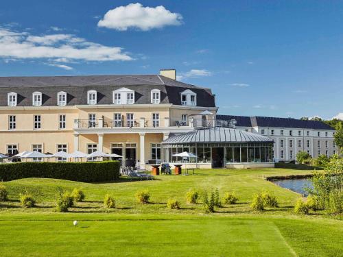 Sodas prie apgyvendinimo įstaigos Mercure Chantilly Resort & Conventions