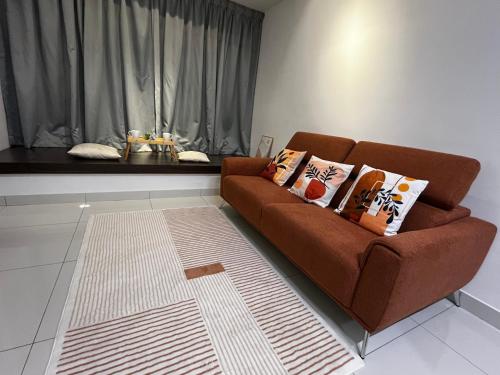 Prostor za sedenje u objektu Vibrant Greenfield Residence Home - 5 mins to Sunway Pyramid