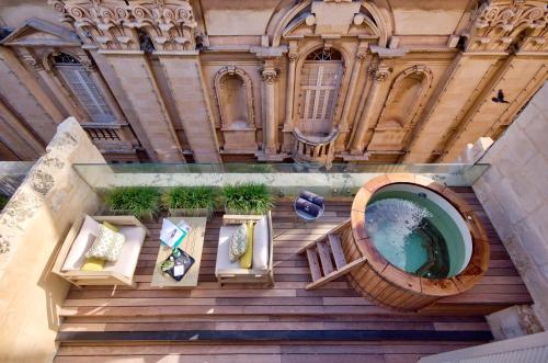 Piscina a Casa Ellul - Small Luxury Hotels of the World o a prop