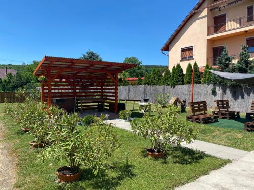 Een tuin van PICNIC Vendégház