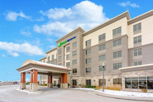 una imagen de hotel ariott en Holiday Inn Express & Suites Vaughan-Southwest, an IHG Hotel, en Vaughan