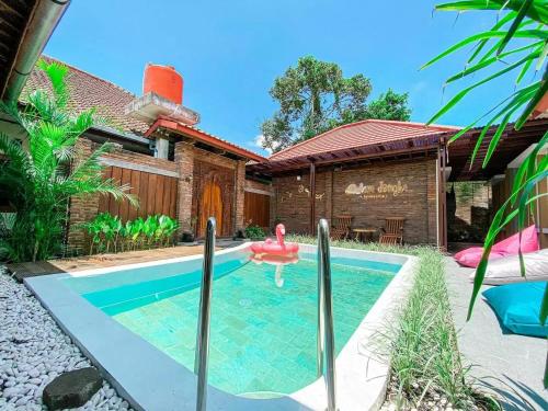 Bassein majutusasutuses Dalem Jongke by Ubu Villa - 9 Bedrooms Villa in Yogyakarta või selle lähedal