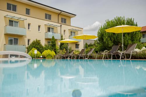 Bazen u ili blizu objekta Hotel Garni Toscanina - Adults Only