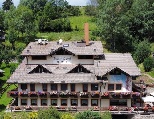 O edifício em que o hotel se localiza