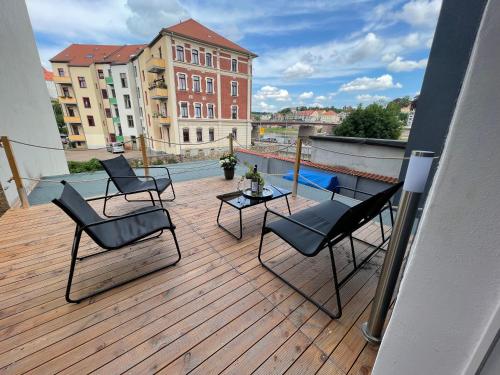 Балкон или тераса в Traumhaftes Meißen-Terrasse mit Burg-und Elbblick