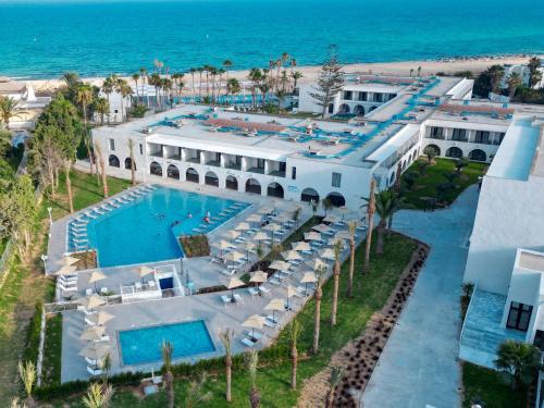 Peldbaseins naktsmītnē One Resort Premium Hammamet vai tās tuvumā