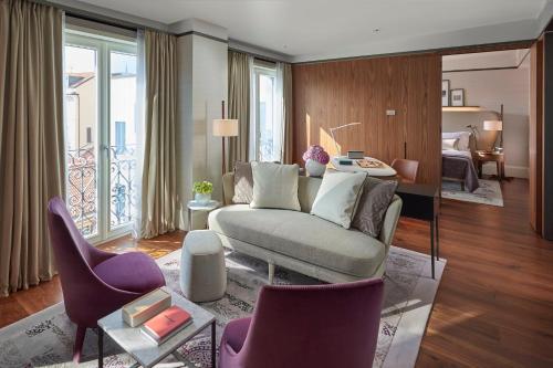 Mandarin Oriental, Milan tesisinde bir oturma alanı