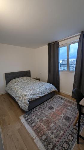 Top Rooms close to Paris में एक कमरे में एक या कई बेड