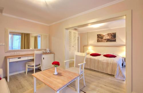 Gallery image of White Rock Castle Suite Hotel & SPA in Balchik