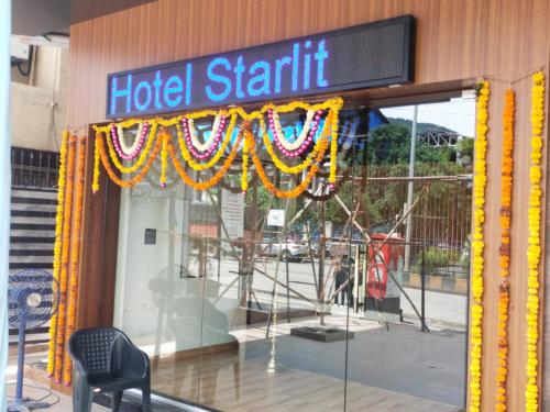 صورة لـ Hotel Starlit في نافي مومباي