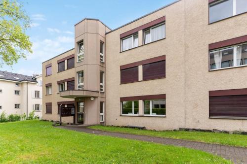 una imagen de un edificio de apartamentos en Beautiful Boutique Apartment DRAHTZUG16, en Zúrich