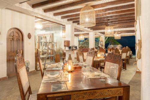 Un restaurant sau alt loc unde se poate mânca la Waterlovers Beach Resort