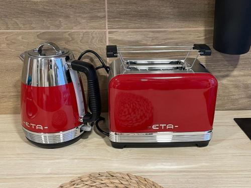 Utensilios para hacer té y café en Apartmány Kašper