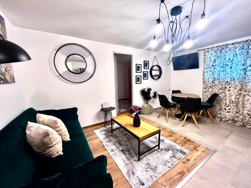 Zona de estar de Middle of the city apartmann