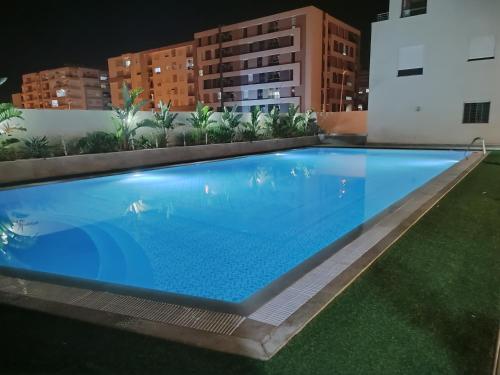 Swimming pool sa o malapit sa Sublime appartement le Palace Hammamet Nord Mrezga - Family only