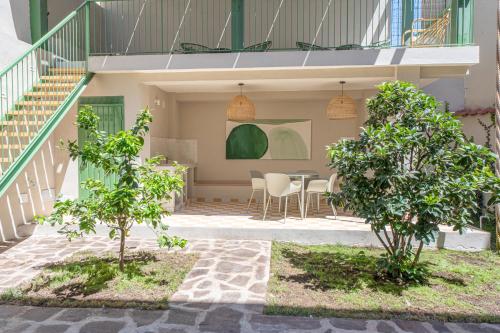 Um jardim em Green Guest House Alghero