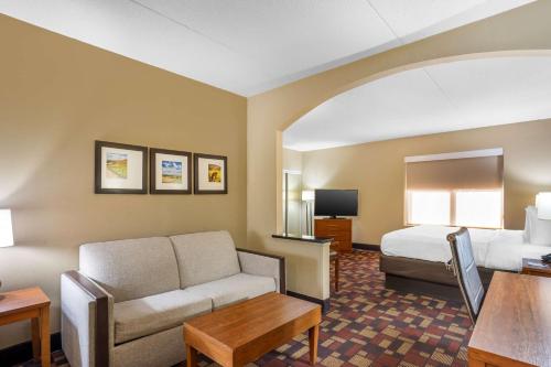 เตียงในห้องที่ Best Western Grantville Hershey