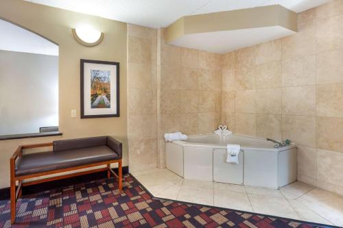 Kupatilo u objektu Best Western Grantville Hershey