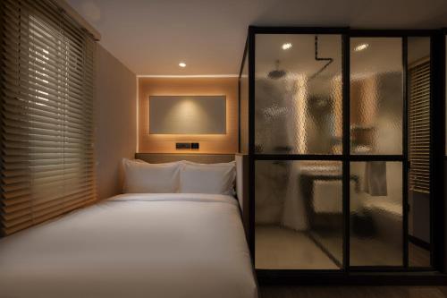 ห้องน้ำของ Claude Hotel