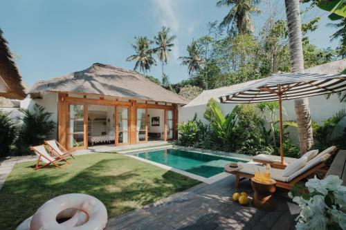 obraz willi z basenem w obiekcie Loop Villas w Kuta Lombok