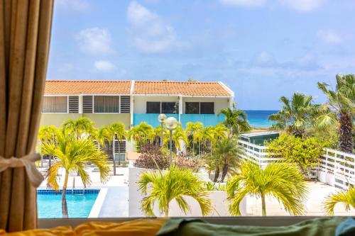 Lighthouse Beach Resort with Ocean View