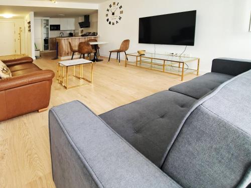 Televizors / izklaižu centrs naktsmītnē Apartamento Don Miguel