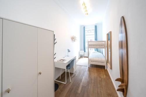 Cama ou camas em um quarto em Your serenity bubble - Brussels center