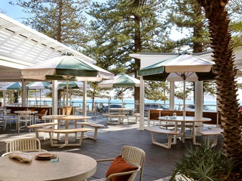 Restorāns vai citas vietas, kur ieturēt maltīti, naktsmītnē Crowne Plaza Terrigal Pacific, an IHG Hotel