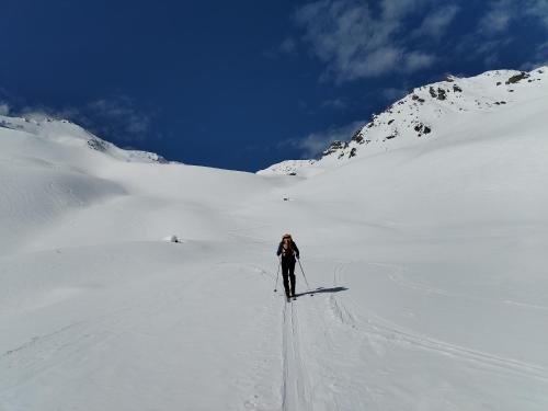 Via Cancano Valdidentro-Bormio durante el invierno