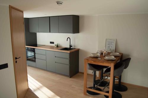 A cozinha ou kitchenette de Suur-Posti Apartments