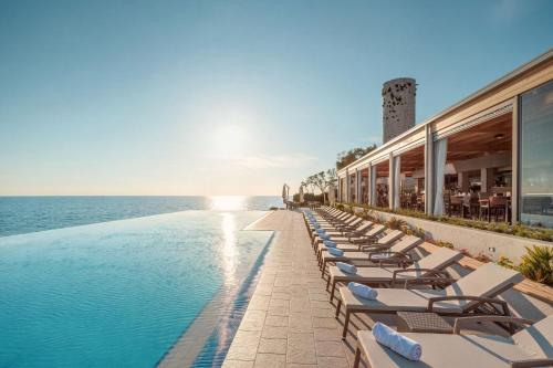 Swimming pool sa o malapit sa Isabella Island Resort, Valamar Collection