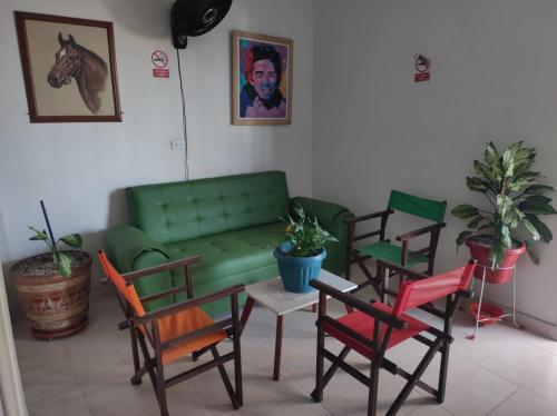 Seating area sa Hotel Gueicer Cucuta