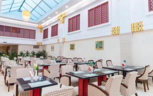 Jade Garden Hotel में खाने के लिए रेस्टोरेंट या कोई दूसरी जगह