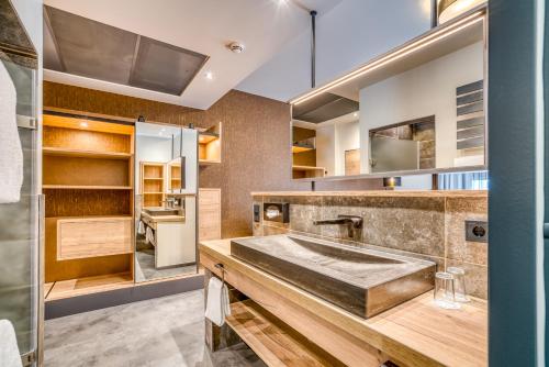 Una cocina o kitchenette en Ringhotel Forellenhof