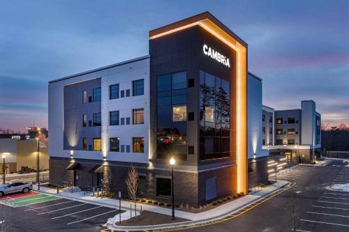 ハノーバーにあるCambria Hotel - Arundel Mills BWI Airportの駐車場の看板