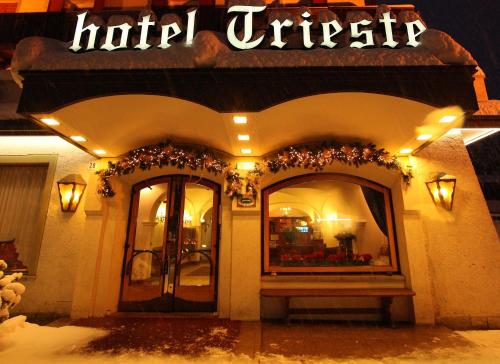 Gallery image of Hotel Trieste in Cortina dʼAmpezzo